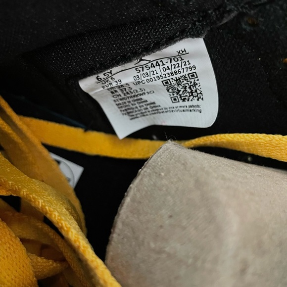 JORDAN 1 RETRO HIGH “POLLEN” GS - Picture 7 of 8